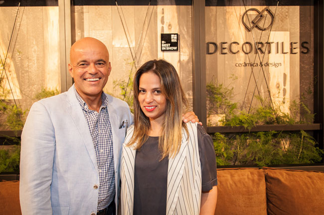 Decortiles conquista prêmios de melhor produto na Expo Revestir 2016 com Blackwood