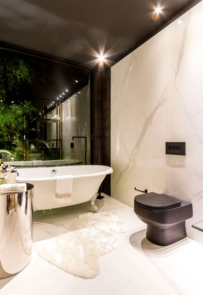 4 salas-de-banh-luxuosas-decortiles-casa-cor-bolivia-tassiana-oshiro-casa-de-fin-de-semana-carrara-120x240cm-foto-alvaro-mier